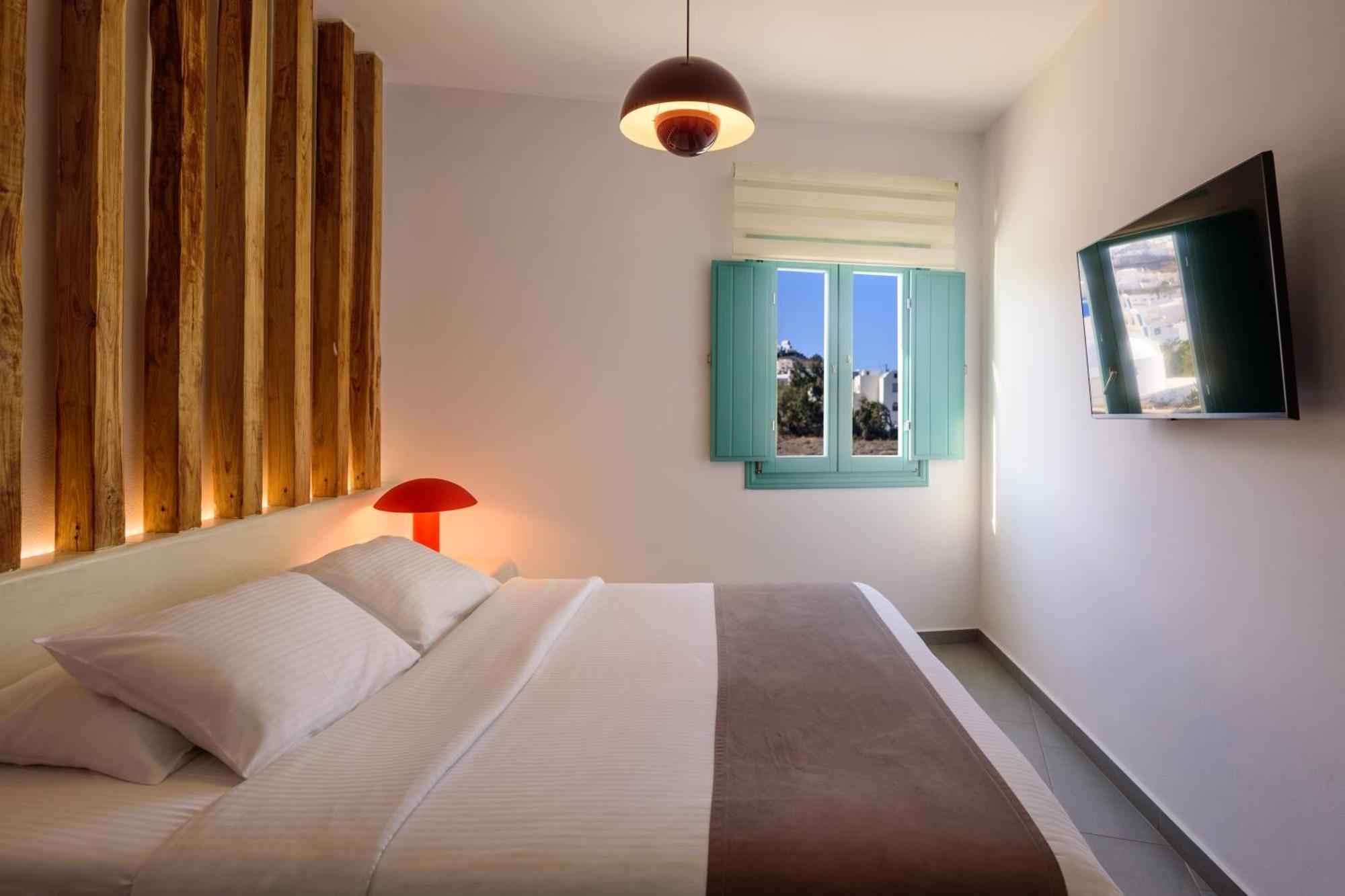Neptune Luxury Suites Akrotírion Dış mekan fotoğraf