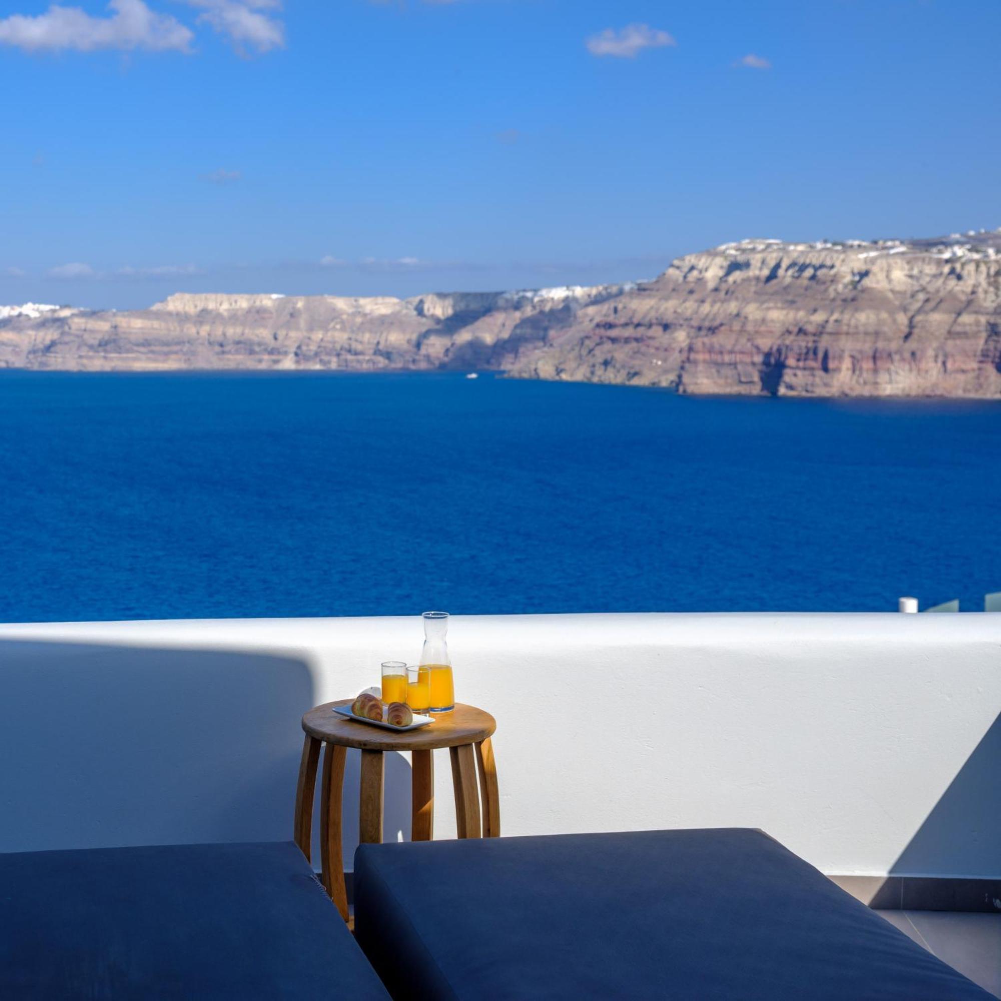 Neptune Luxury Suites Akrotírion Dış mekan fotoğraf