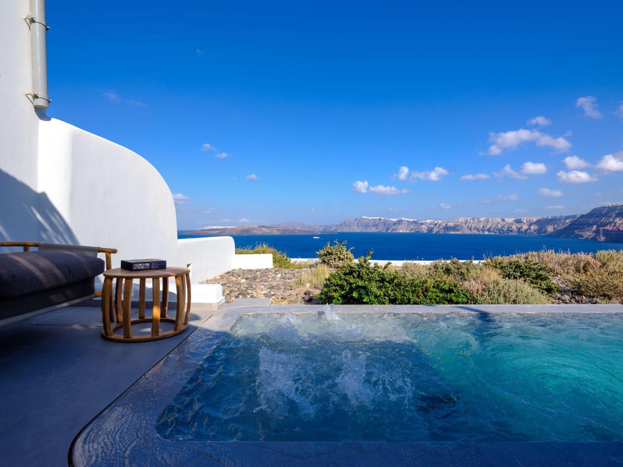 Neptune Luxury Suites Akrotírion Dış mekan fotoğraf