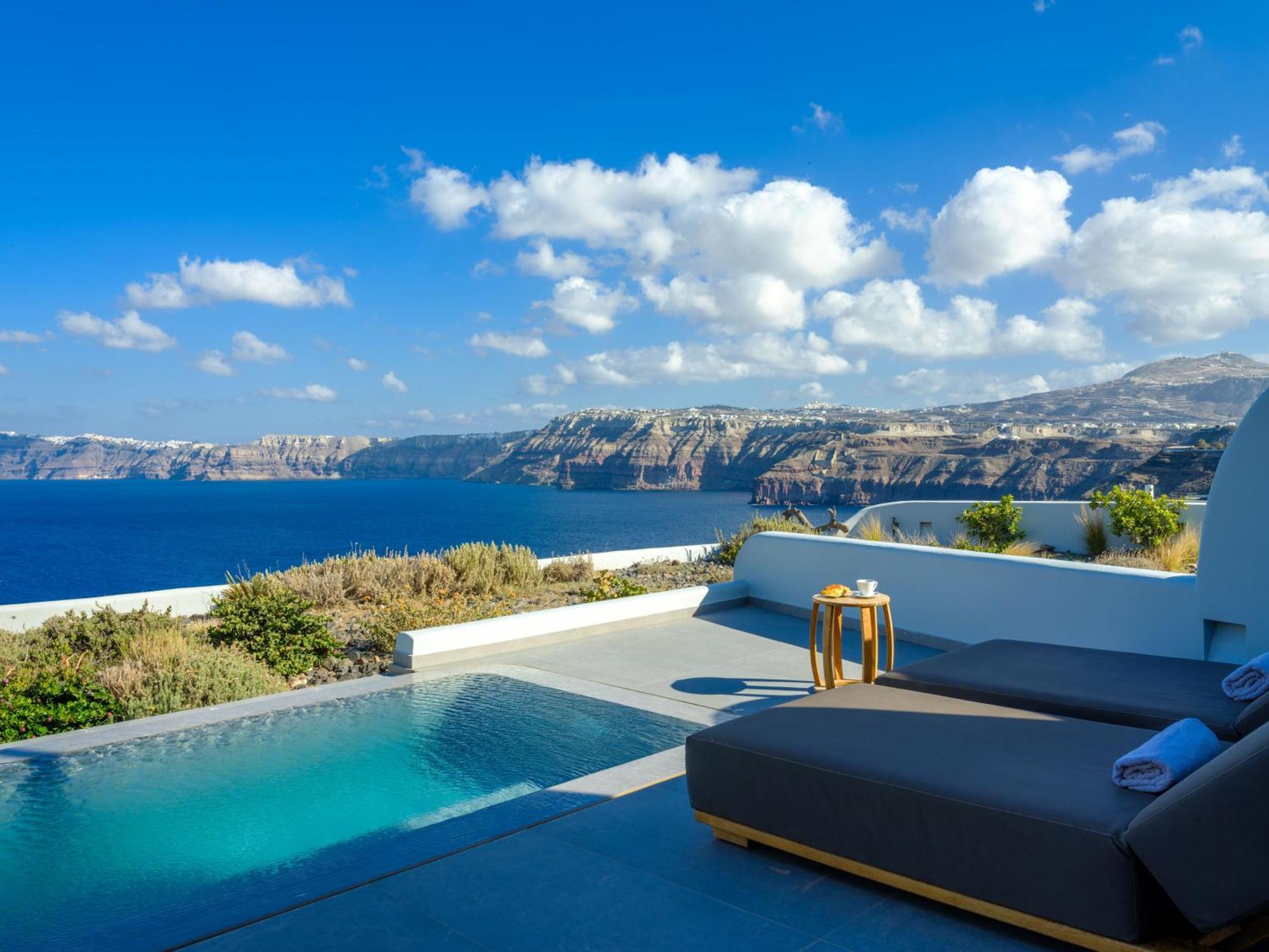 Neptune Luxury Suites Akrotírion Dış mekan fotoğraf